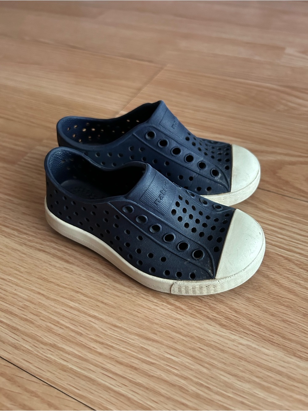 Native Jefferson Navy Blue Slip On Shoes Kids Size 7